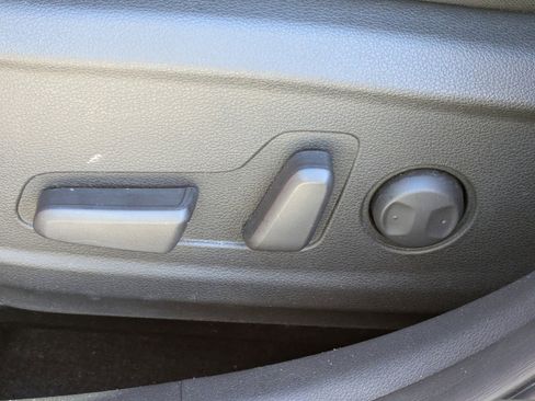 Used 2020 Hyundai Kona SEL Plus FWD image 17