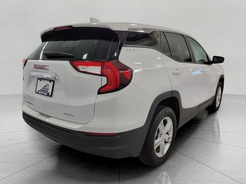 Used 2024 GMC Terrain SLE image 20