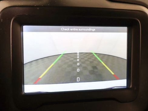 Used 2019 Jeep Renegade Latitude image 38