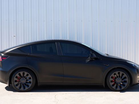 Used 2023 Tesla Model Y Long Range image 53
