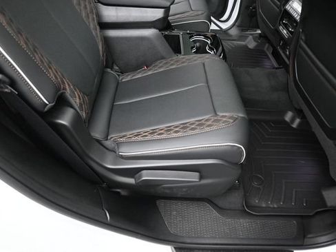Used 2023 Jeep Grand Cherokee L Summit AWD/4WD image 27