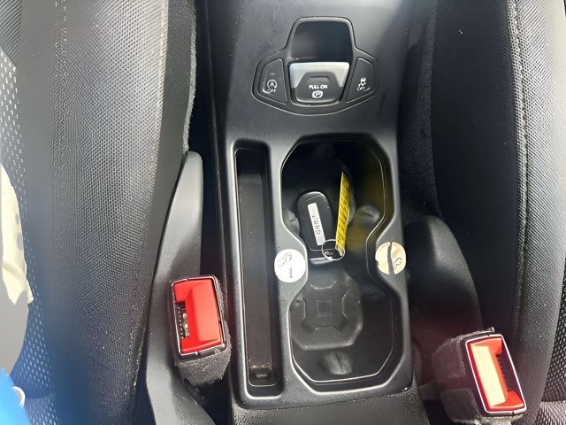 Used 2023 Jeep Renegade Latitude AWD/4WD image 12