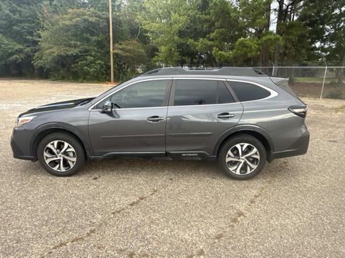 Used 2021 Subaru Outback Limited w/ Popular Package #2 AWD/4WD image 28