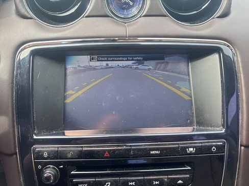 Used 2011 Jaguar XJ L RWD image 12