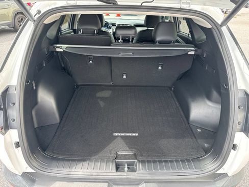 Certified 2024 Hyundai Tucson SEL w/ Convenience Package FWD image 11