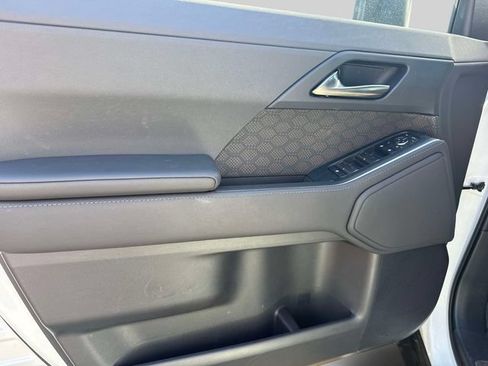 Used 2024 Lexus GX 550 w/ Accessory Package (31) AWD/4WD image 21