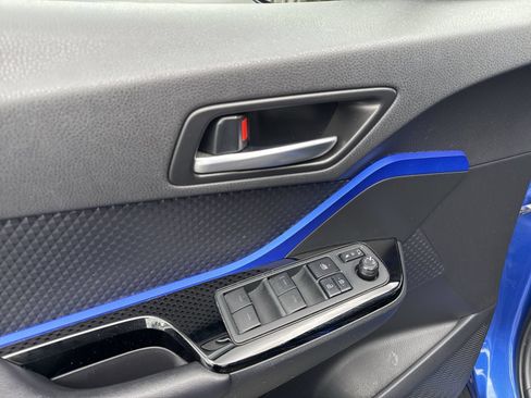 Used 2020 Toyota C-HR XLE FWD image 14