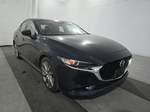 Used 2022 MAZDA MAZDA3 s AWD/4WD image 4
