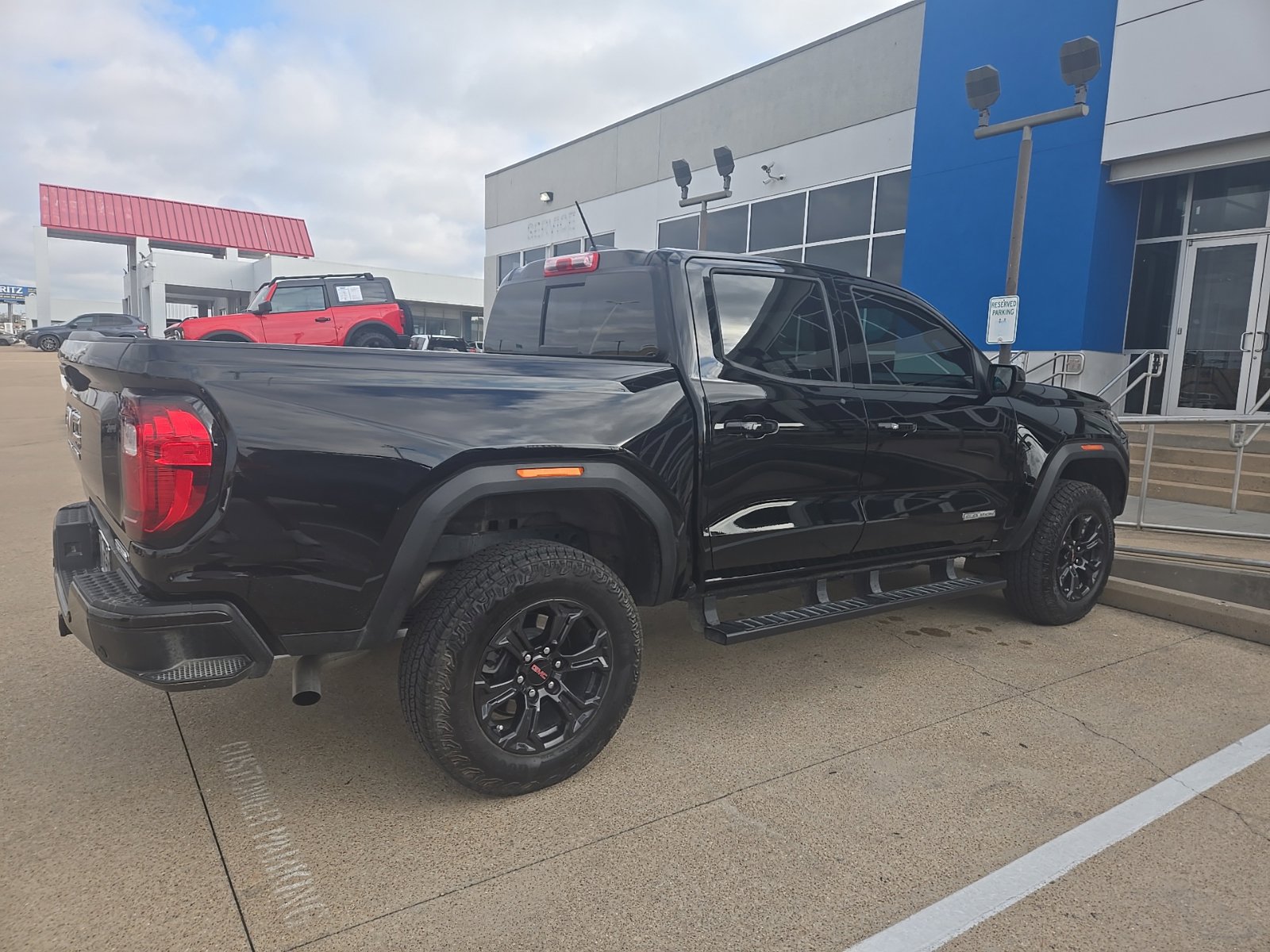 Used 2025 GMC Canyon Elevation w/ Convenience Package RWD image 5