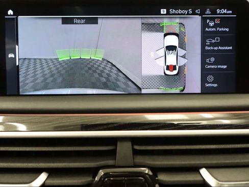 Used 2022 BMW 750i xDrive w/ Executive Package image 14