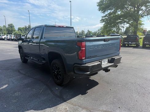 Used 2025 Chevrolet Silverado 2500 LT w/ Trail Boss Package AWD/4WD image 4