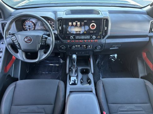 Used 2025 Nissan Frontier PRO-4X AWD/4WD image 21