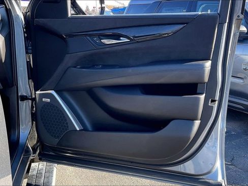 Used 2019 Cadillac Escalade Platinum image 22