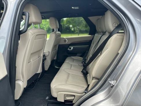 Used 2020 Land Rover Discovery HSE AWD/4WD image 18