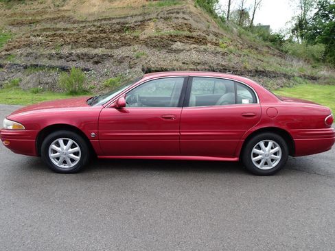 Used 2005 Buick Le Sabre Limited w/ Celebration Edition Package FWD image 1