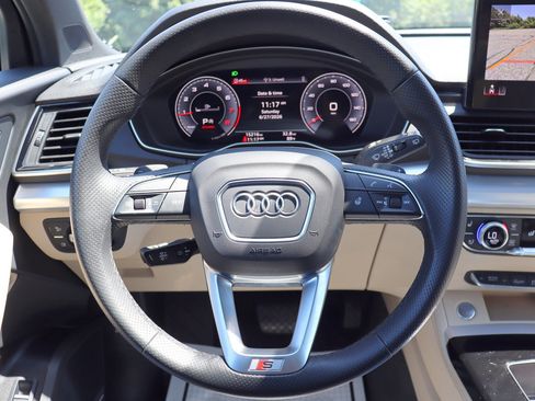 Used 2024 Audi Q5 2.0T Premium Plus w/ Premium Plus Package AWD/4WD image 22