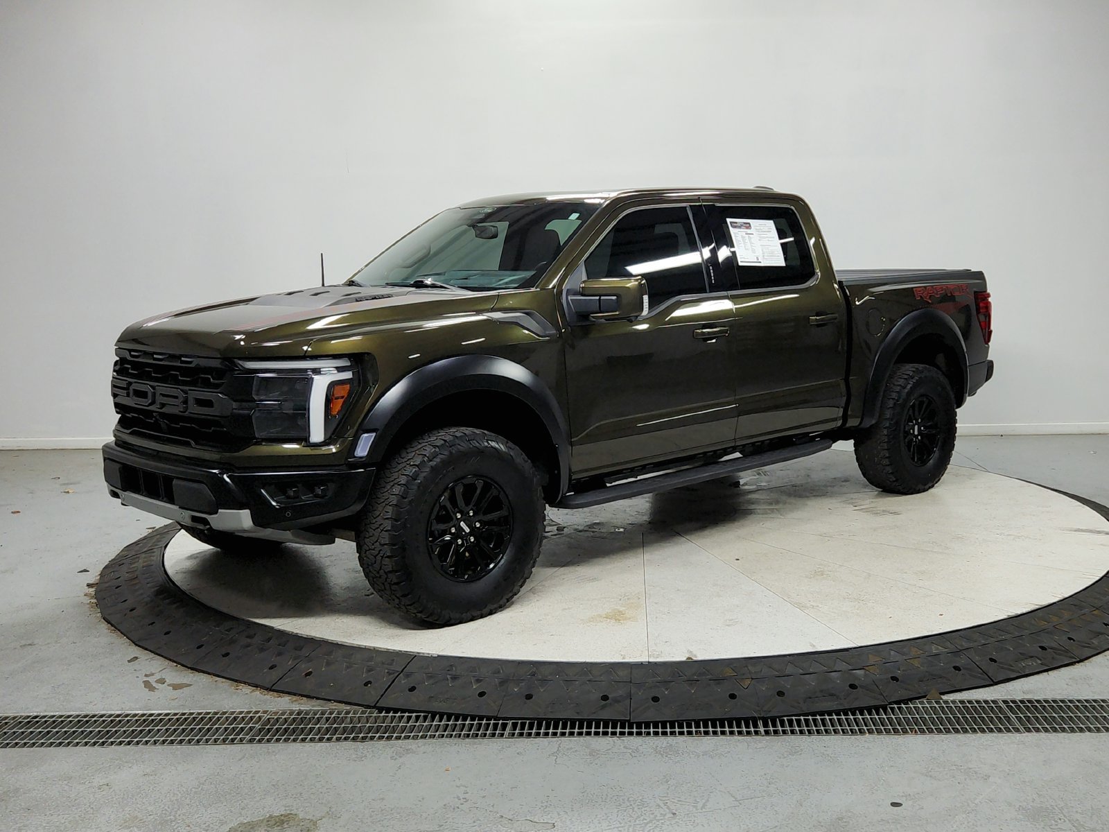 Used 2024 Ford F150 Raptor AWD/4WD image 4