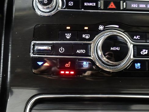 Used 2022 Lincoln Nautilus Reserve image 51