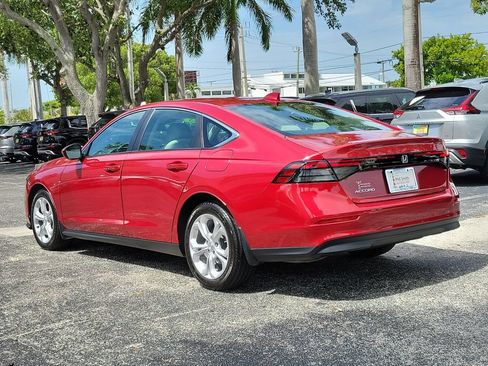Used 2025 Honda Accord LX image 4