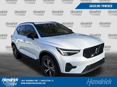 New 2026 Volvo XC40 B4 Core