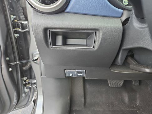 New 2025 Nissan Versa SV w/ Trunk Package image 18