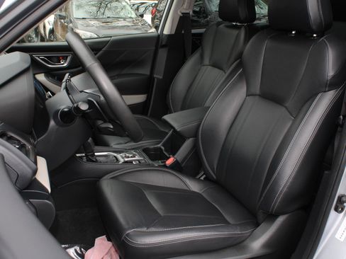 Used 2023 Subaru Forester Limited AWD/4WD image 20