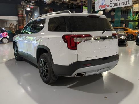 Used 2023 GMC Acadia SLT w/ Preferred Package image 10