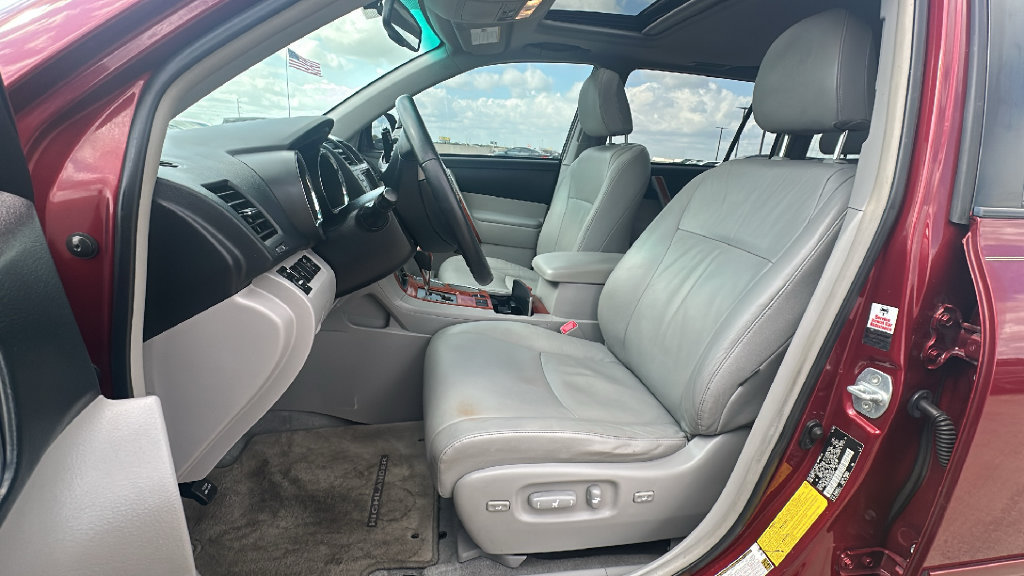 Used 2008 Toyota Highlander Limited FWD image 4