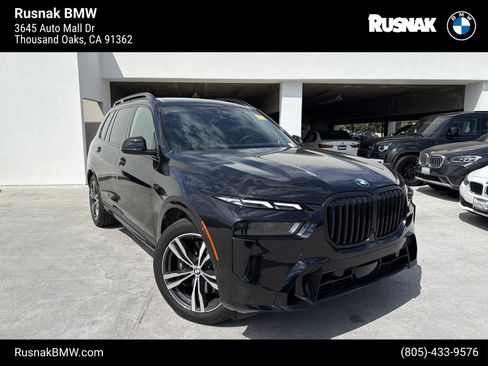 Used 2024 BMW X7 xDrive40i w/ M Sport Package AWD/4WD image 1
