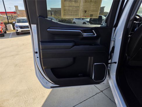 Used 2024 GMC Sierra 1500 SLT image 25