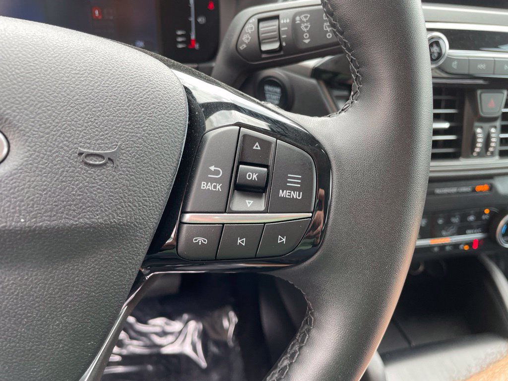 Used 2024 Ford Escape Active AWD/4WD image 26
