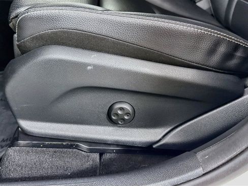 Used 2019 Mercedes-Benz GLC 300 image 29