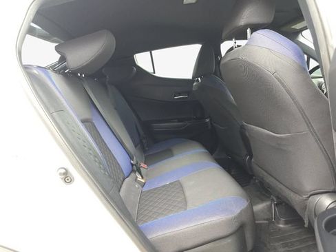 Used 2021 Toyota C-HR XLE FWD image 36