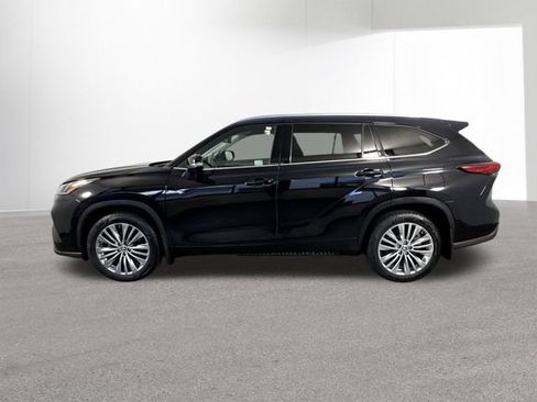 Used 2023 Toyota Highlander Platinum AWD/4WD image 31
