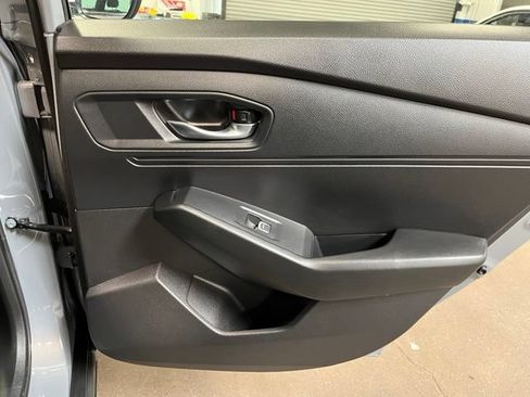 Used 2025 Honda Accord Sport image 13