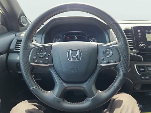 Certified 2024 Honda Passport TrailSport image 26