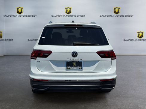 Used 2023 Volkswagen Tiguan SE FWD image 4