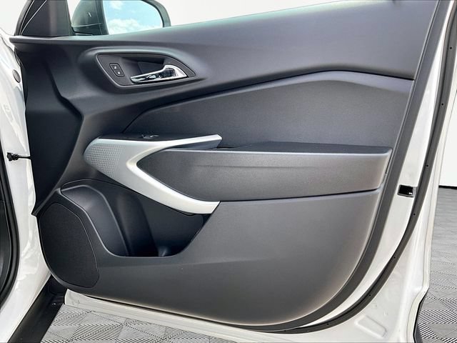New 2026 Chevrolet Trax LS FWD image 28