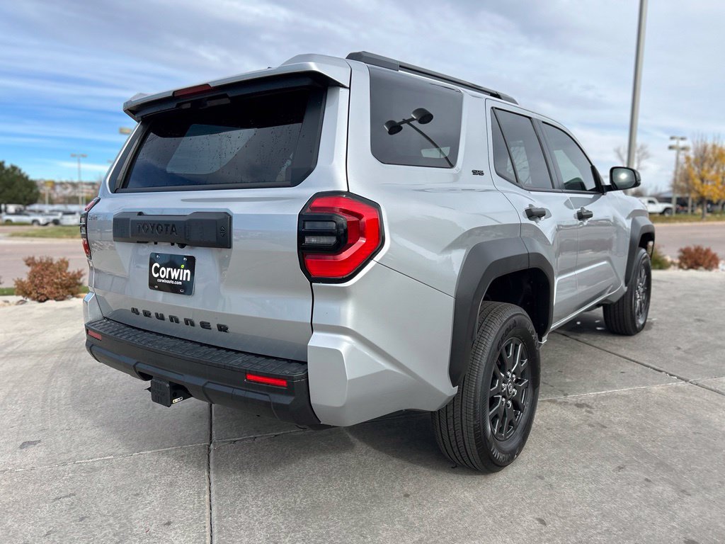 Used 2026 Toyota 4Runner SR5 AWD/4WD image 8