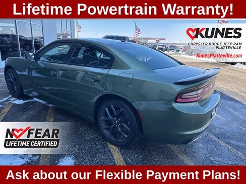 Used 2022 Dodge Charger SXT w/ Blacktop Package RWD image 13