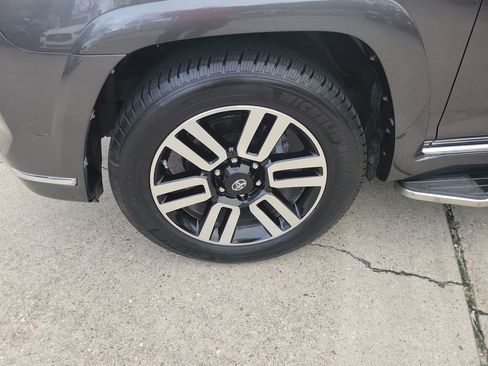 Used 2016 Toyota 4Runner Limited image 31