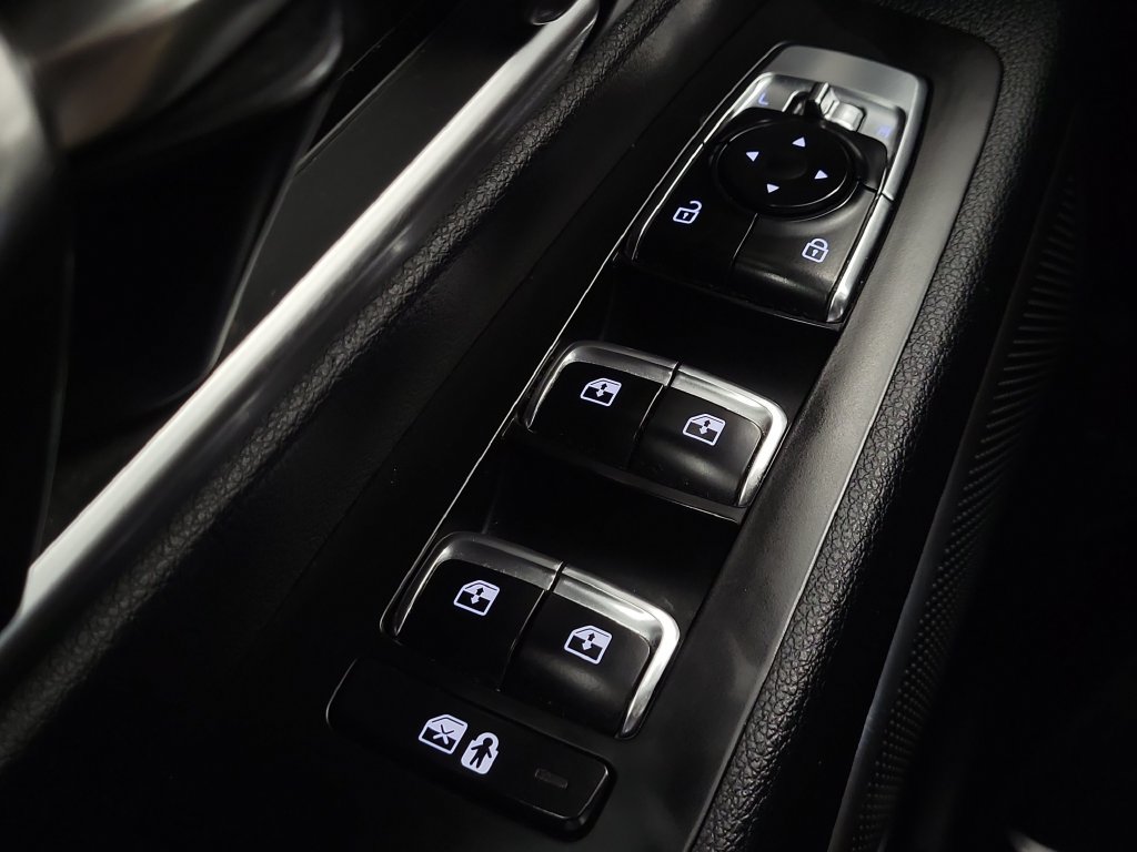 Used 2024 Kia Telluride LX FWD image 15