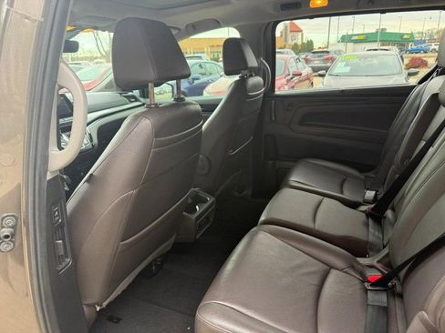 Used 2018 Honda Odyssey Elite image 6
