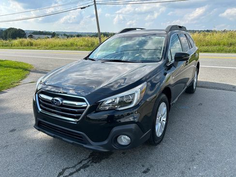 Used 2018 Subaru Outback 2.5i Premium AWD/4WD image 4
