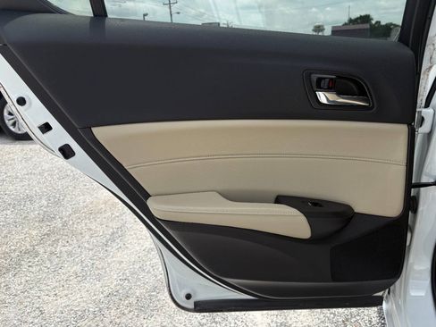 Used 2016 Acura ILX FWD image 26