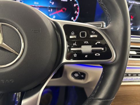 Used 2022 Mercedes-Benz GLE 450 4MATIC image 33
