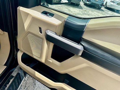 Used 2019 Ford F150 XLT w/ Equipment Group 302A Luxury image 16