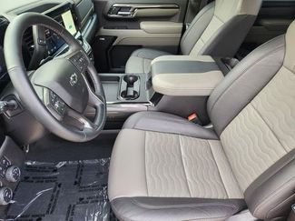 Used 2025 Chevrolet Silverado 2500 ZR2 w/ Technology Package video 4