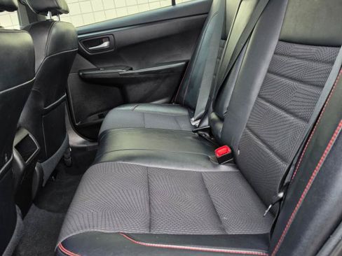 Used 2017 Toyota Camry SE FWD image 12
