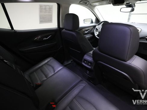 Used 2024 GMC Terrain Denali AWD/4WD image 12
